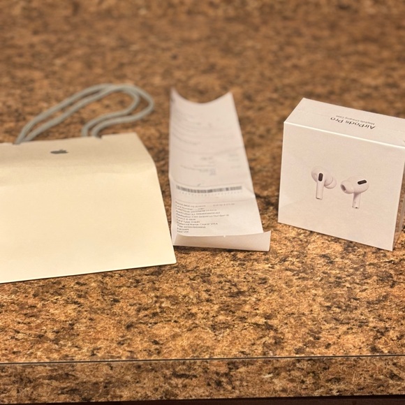 Apple AirPods Pro with Box